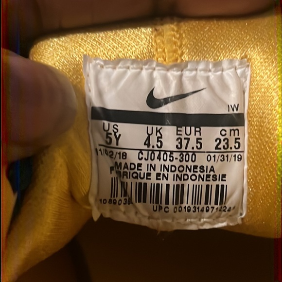 Nike Trainer Huarache (GS) size 5Y with Box 9.5/10 barely worn - Picture 4 of 7